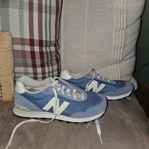 Adorable Women's New Balance Shoes